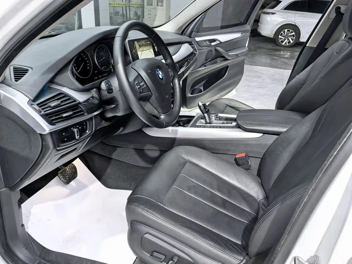 BMW X5 (Import) 2018 xDrive35i M Sport Model фото 5
