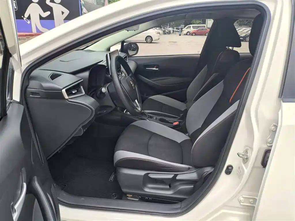 Toyota Corolla 2021 1.2T S-CVT Elite PLUS Edition фото 12
