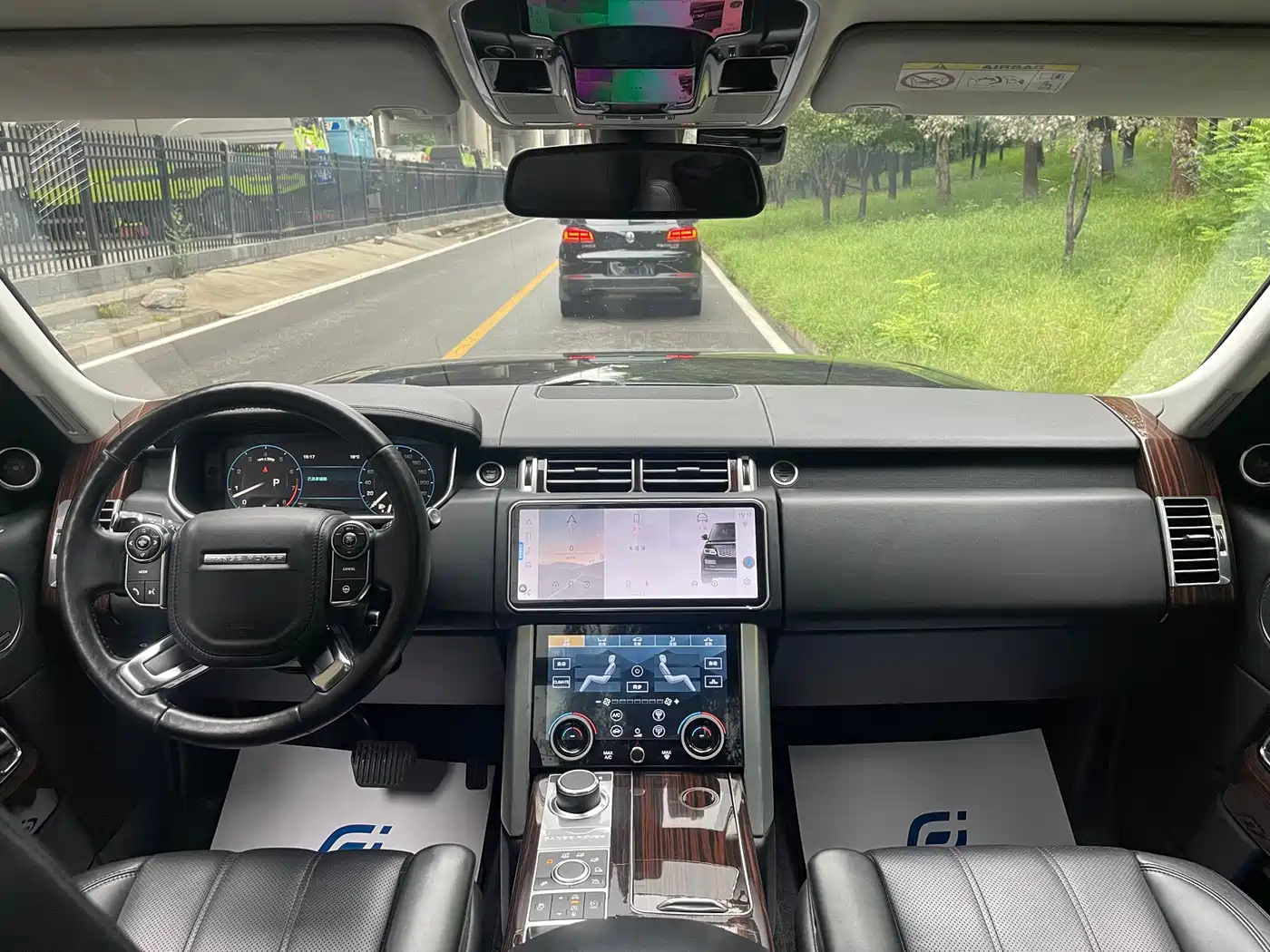 Land Rover Range Rover 2015 2013 NA 5.0 V8 Vogue