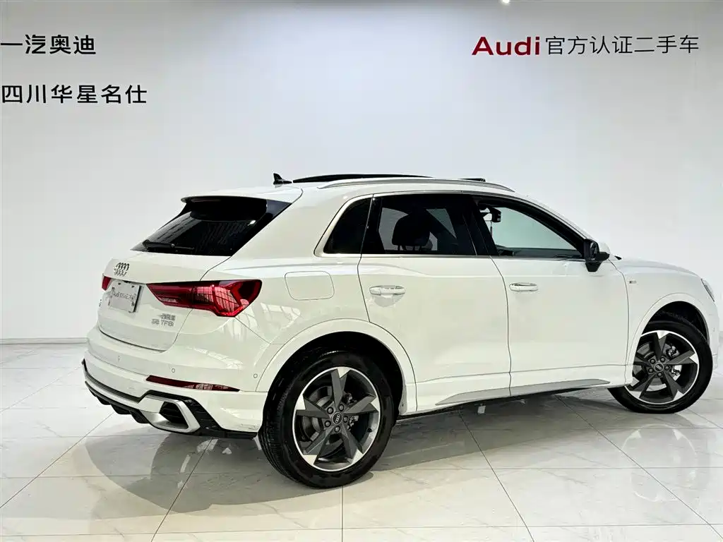 Audi Q3 2024 35 TFSI Fashion Sport фото 4