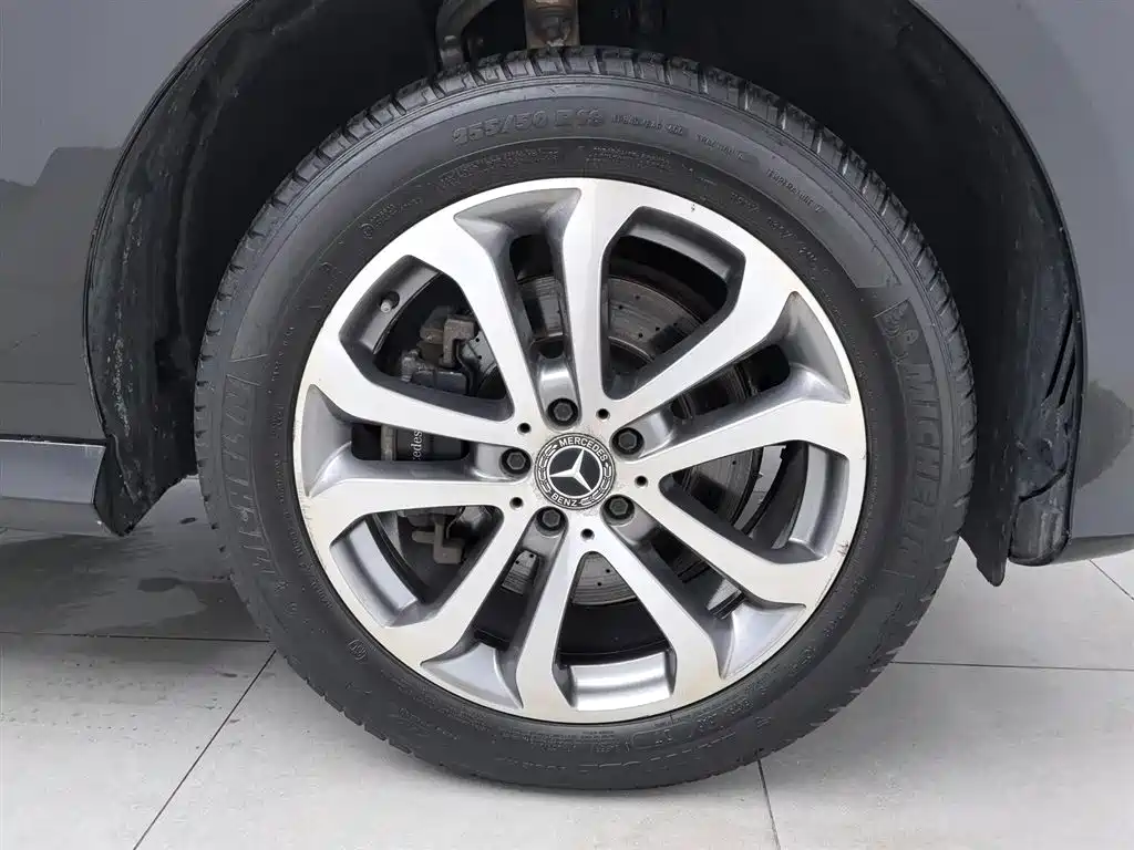 Mercedes-Benz GLE 2018 GLE 320 4MATIC Dynamic Ultimate Edition фото 25