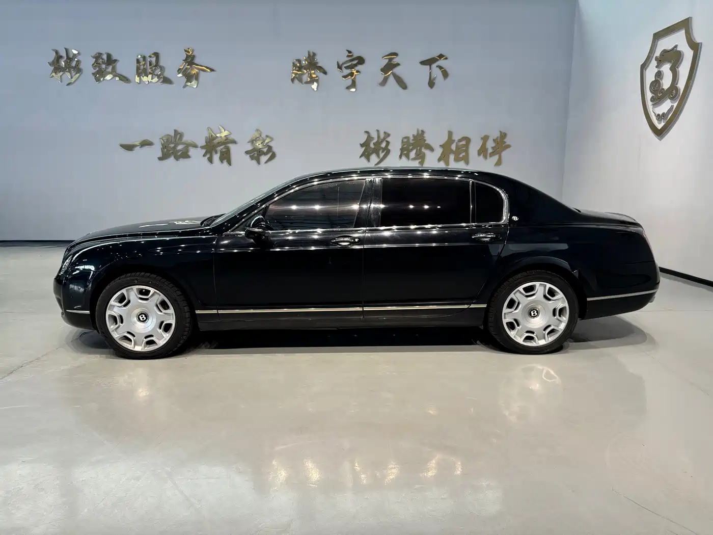 Bentley Flying Spur 2011 2010 6.0T 4-seater Version