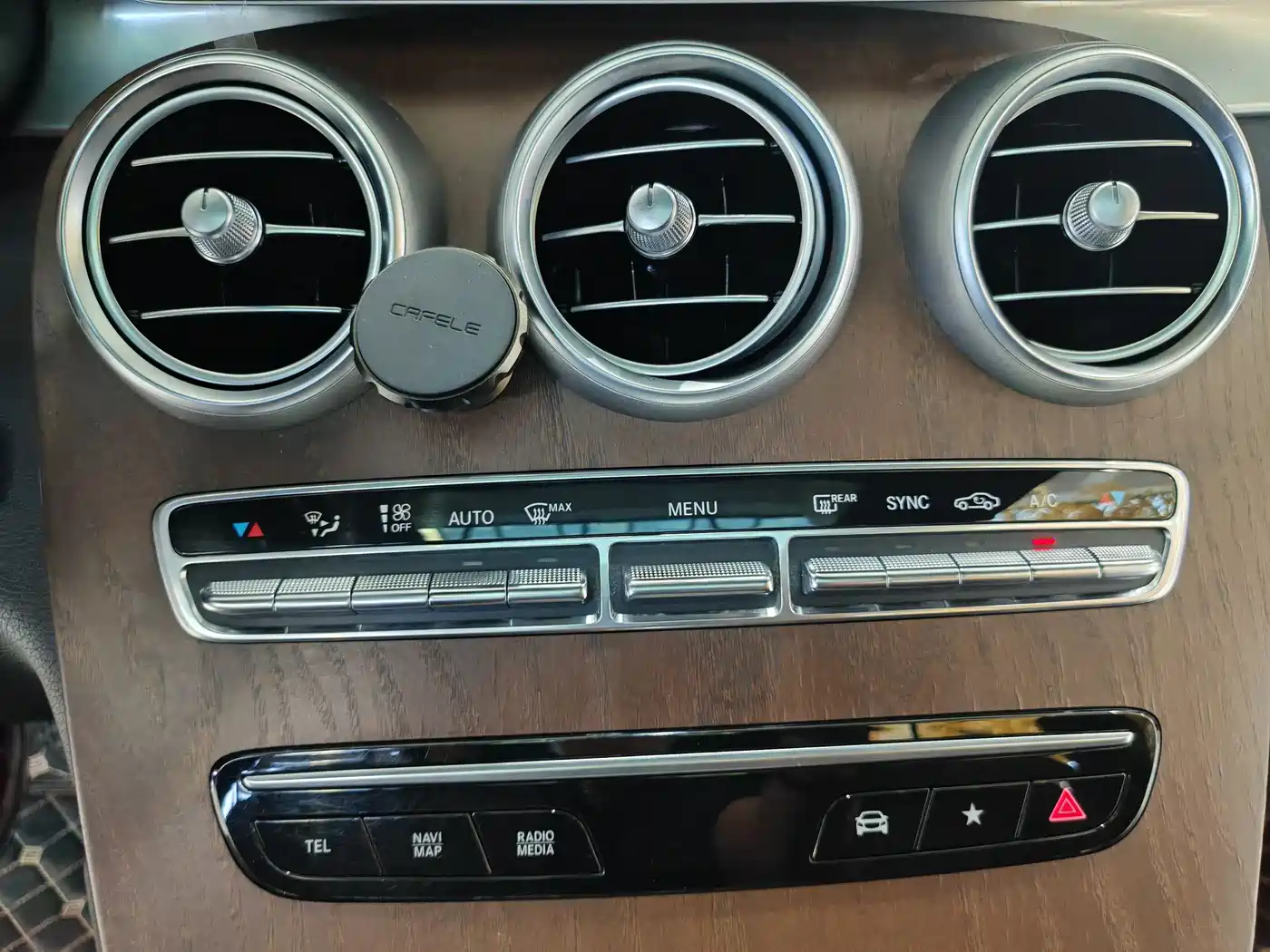 Mercedes-Benz GLC 2020 GLC 260 L 4MATIC Luxury фото 11