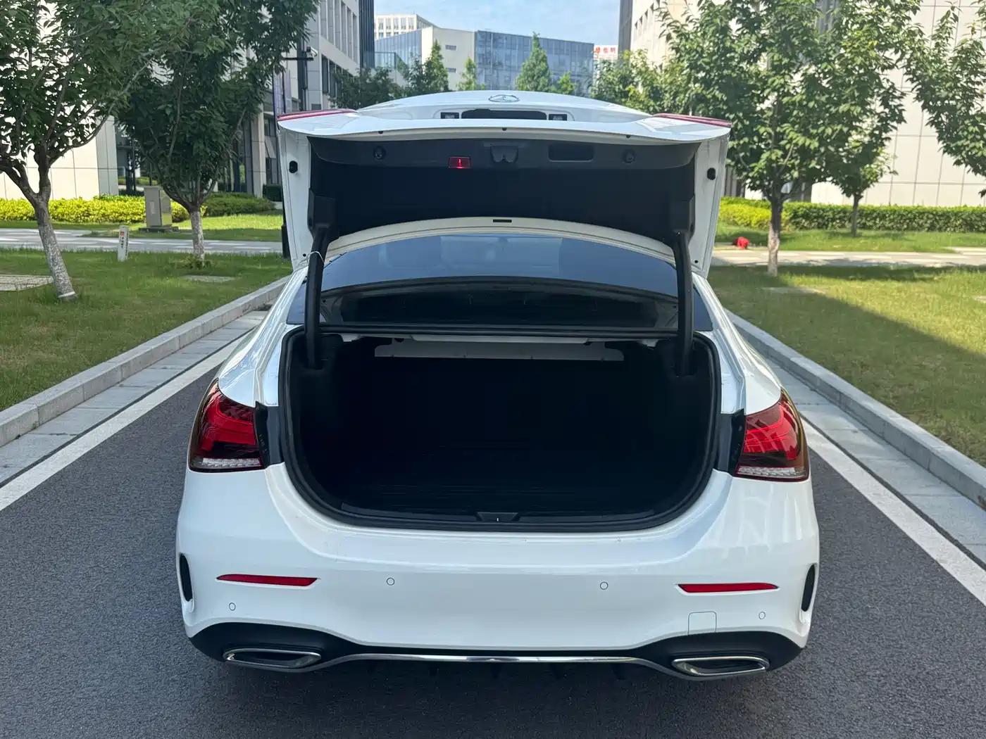 Mercedes-Benz A-Class 2019 A 200 L Sport Sedan фото 29