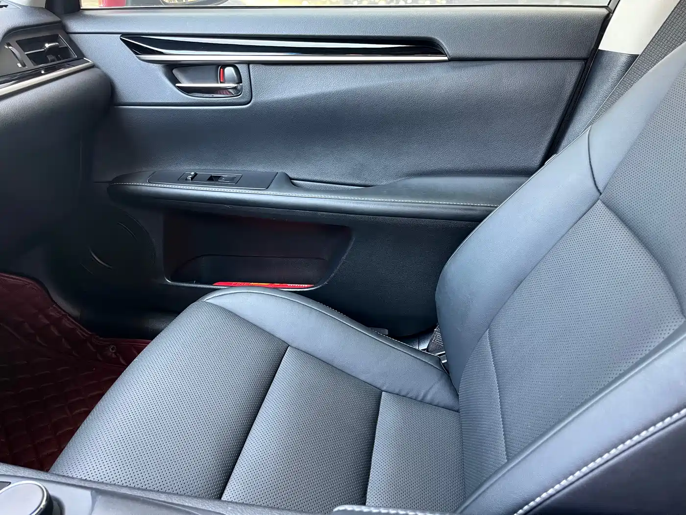 Lexus ES 2013 250 Elite Edition фото 17