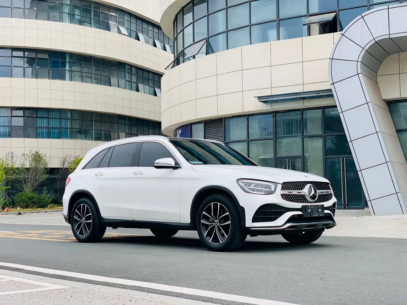 Mercedes-Benz GLC 2021 GLC 260 L 4MATIC Luxury фото 3