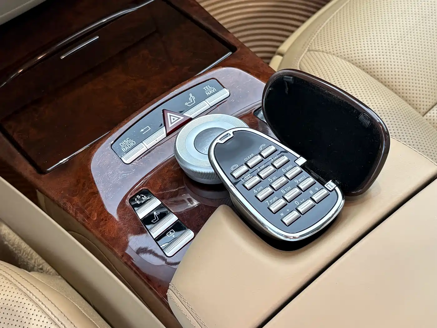 Mercedes-Benz S-Class 2010 S 600 L фото 18