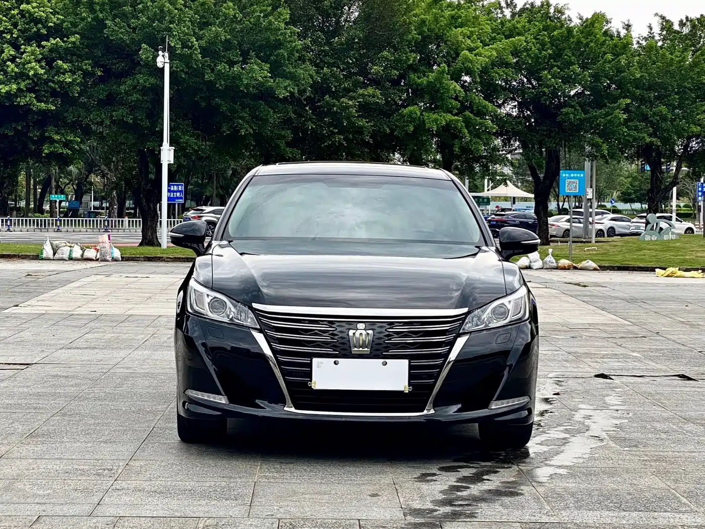 Toyota Crown 2018 2.0T Fashion Edition фото 2