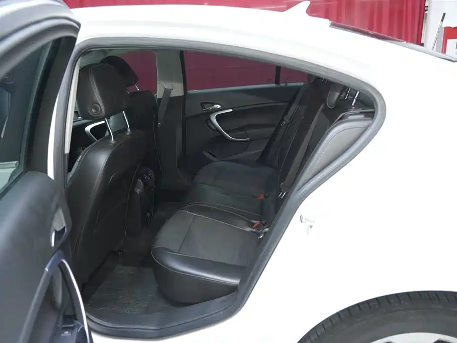 Buick Regal 2013 1.6T Automatic Elite Sport Edition фото 10