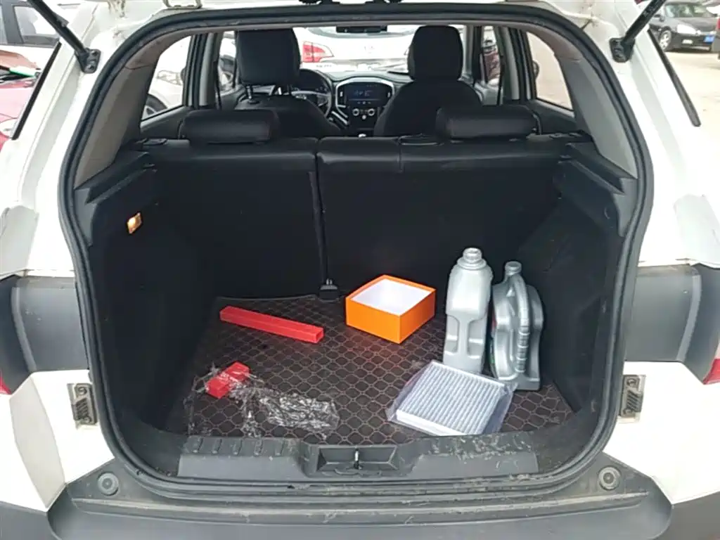 Zhonghua V3 2019 2017 1.5L Manual Comfort