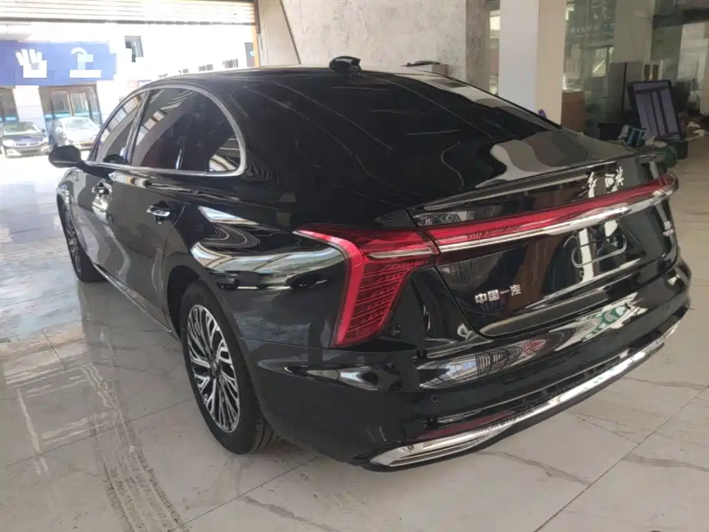 Hongqi H5 2024 2.0T Automatic Smart Connect Flag Smooth Edition фото 5