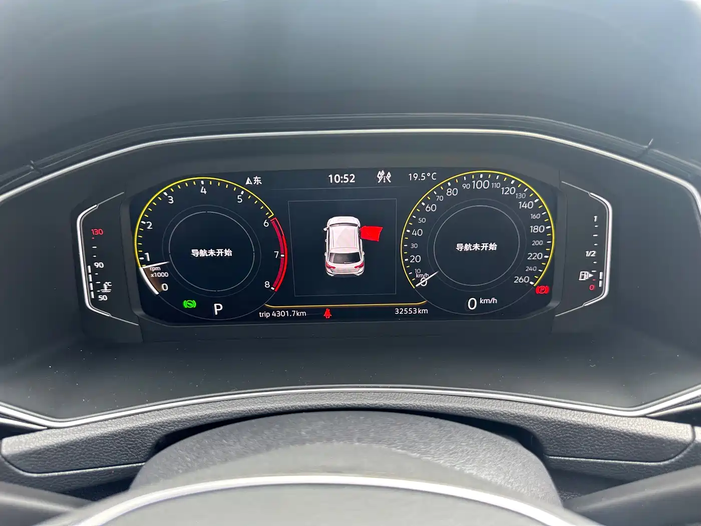 Volkswagen T-ROC 2022 280TSI DSG 2WD Comfort PLUS фото 24