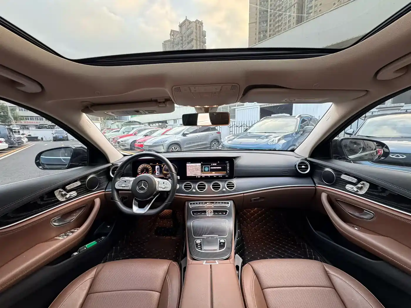 Mercedes-Benz E-Class 2019 E 300 L Sport Fashion фото 17
