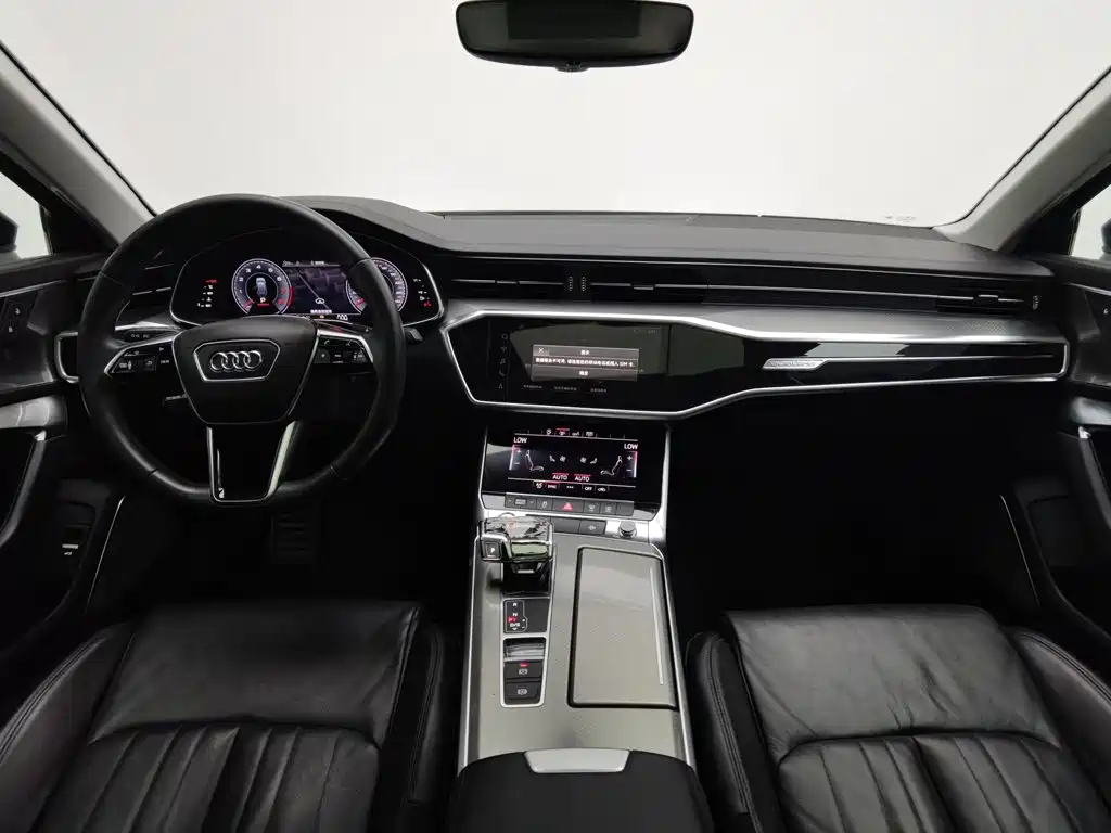 Фото 5 - Audi A6L