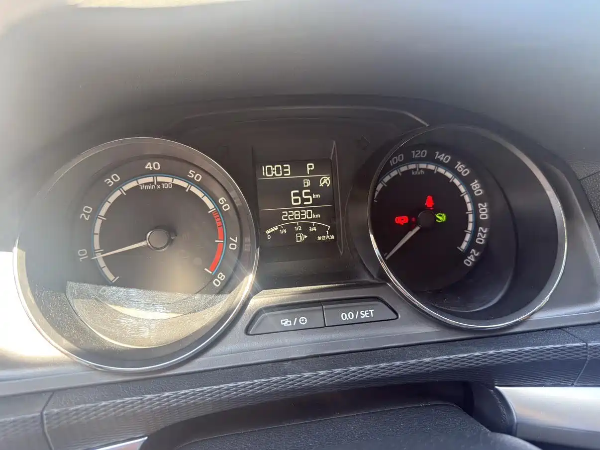 Škoda Kamiq 2022 1.5L Automatic Comfort Edition фото 12