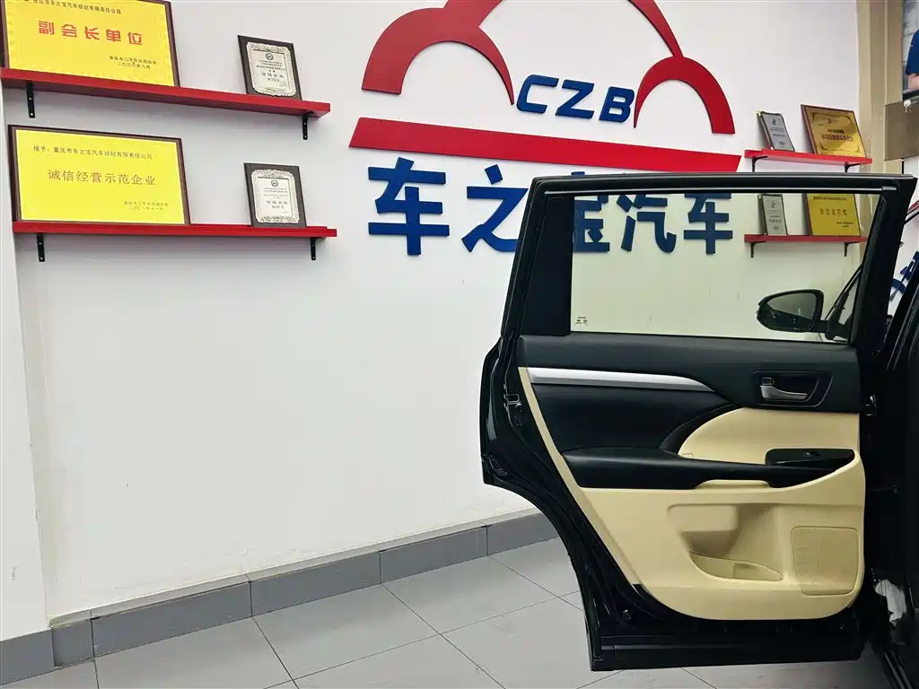 Toyota Highlander 2018 2.0T 4WD Elite 7-seater (China V) фото 24