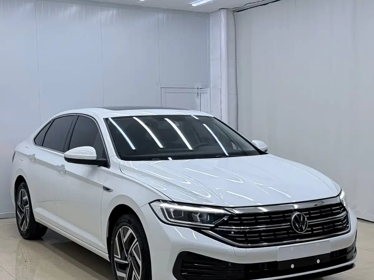 Volkswagen Sagitar 2023 280TSI DSG Surpass Plus Edition фото 3