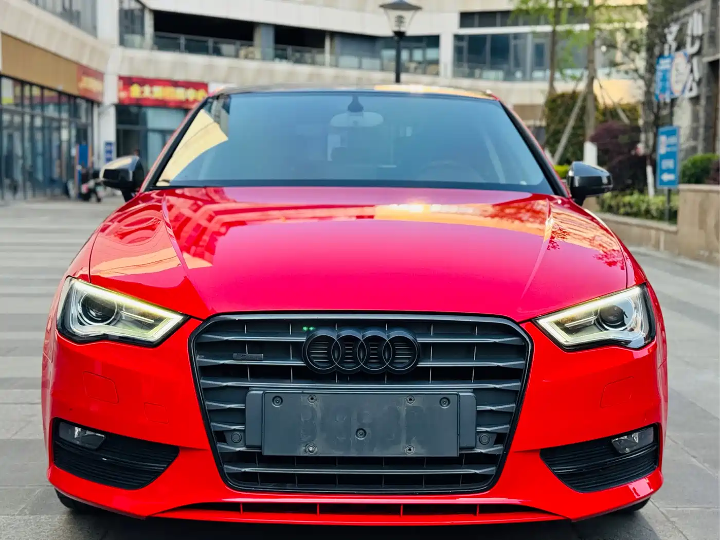 Audi A3 2014 Sportback 35 TFSI Automatic Comfort фото 2