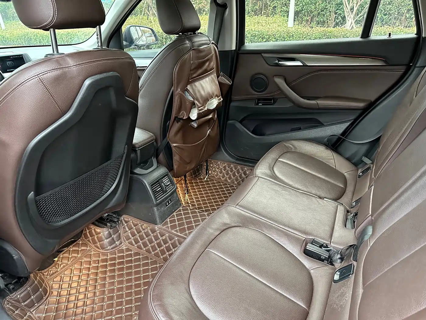 BMW X1 2019 sDrive18Li Premium Model фото 10