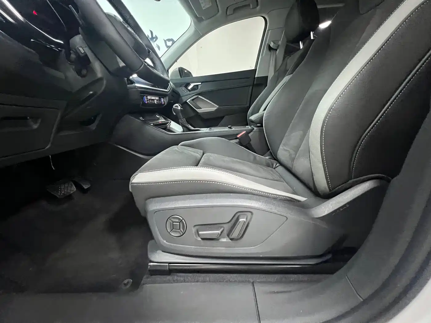 Audi Q3 2022 35 TFSI Fashion Dynamic фото 8