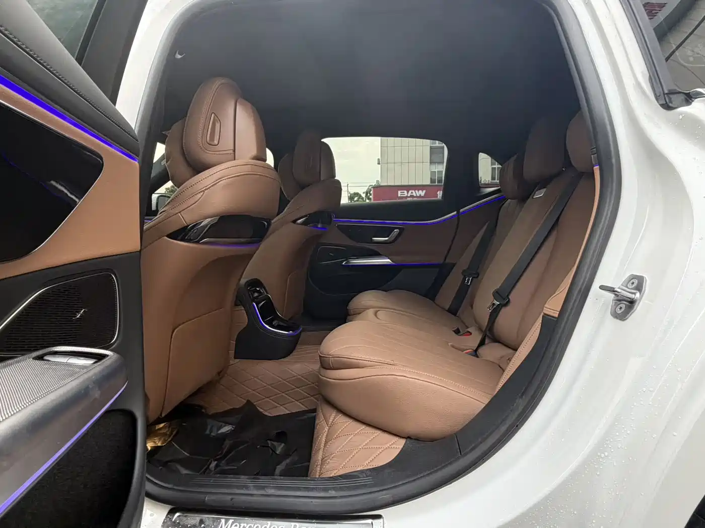 Mercedes-Benz E-Class 2024 Model E 260 L фото 5