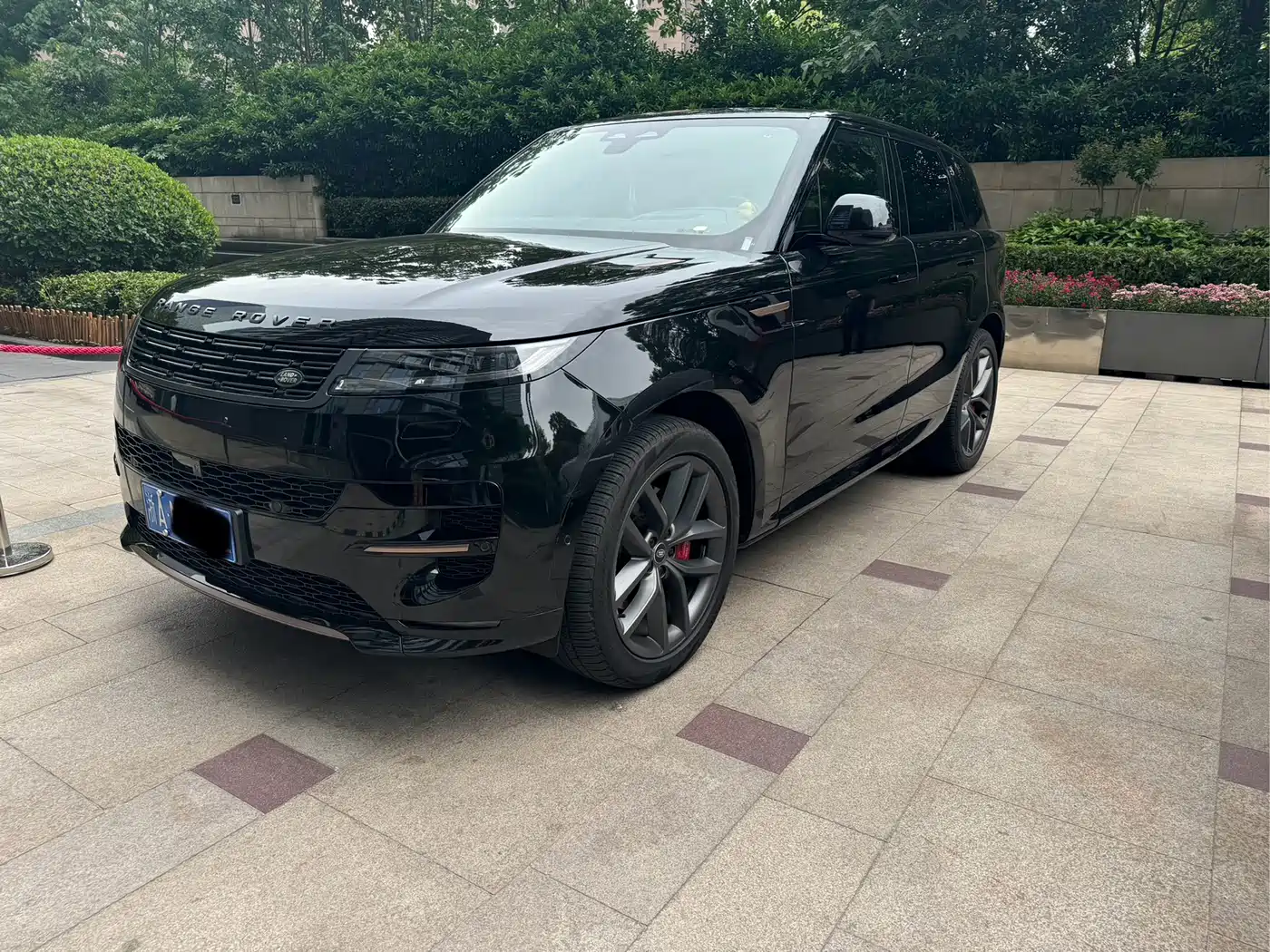 Land Rover Range Rover Sport 2024 400PS Dynamic HSE фото 2