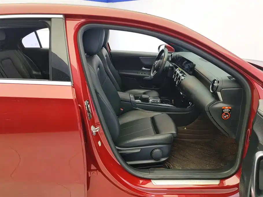 Mercedes-Benz A-Class 2020 Second Facelift A 180 L Sport Sedan фото 8
