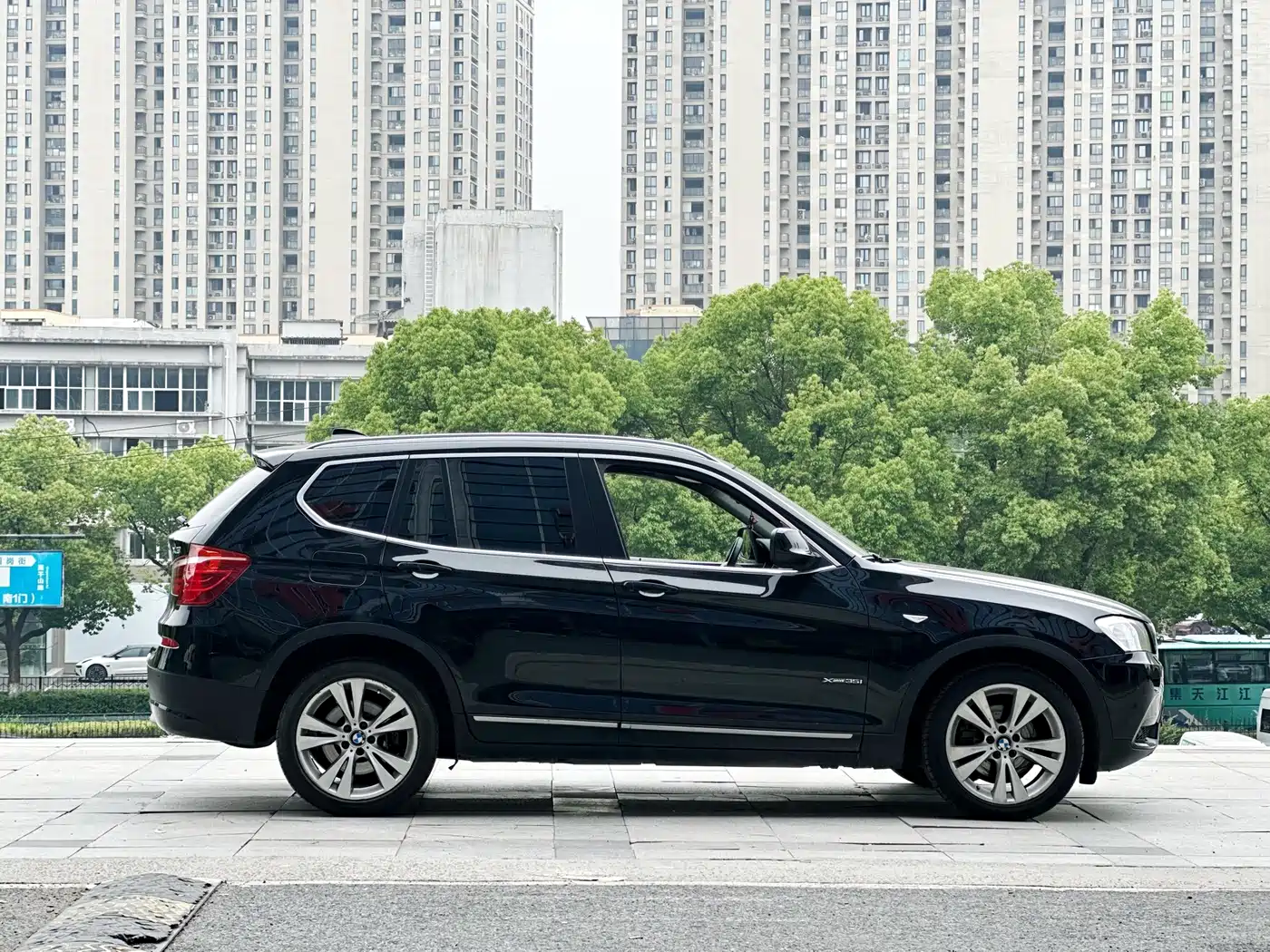 BMW X3 (Import) 2011 xDrive35i Luxury фото 7