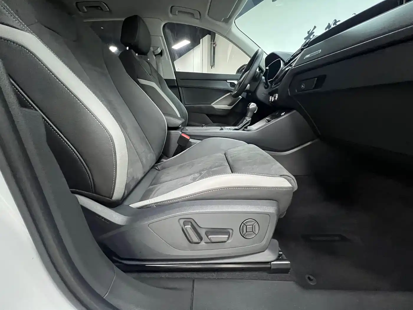 Audi Q3 2022 35 TFSI Fashion Dynamic фото 11
