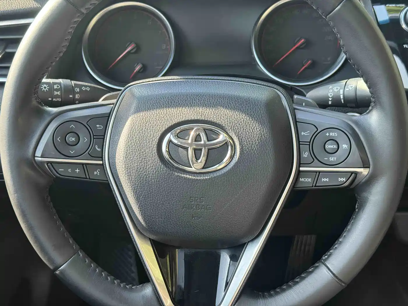 Toyota Camry 2018 2.5S Trend Edition фото 17
