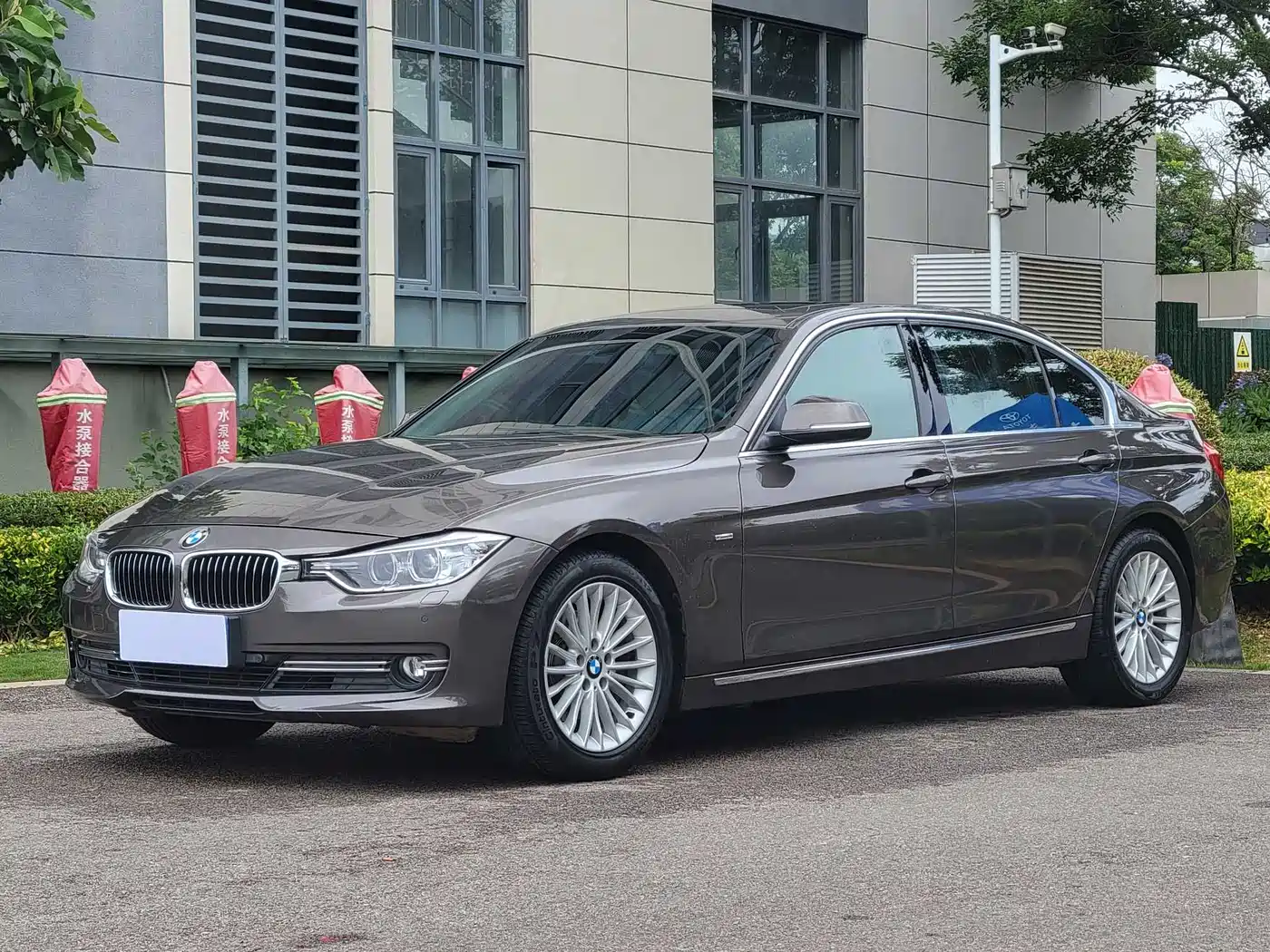 BMW 3 Series 2013 Facelift 320Li Luxury Design Package