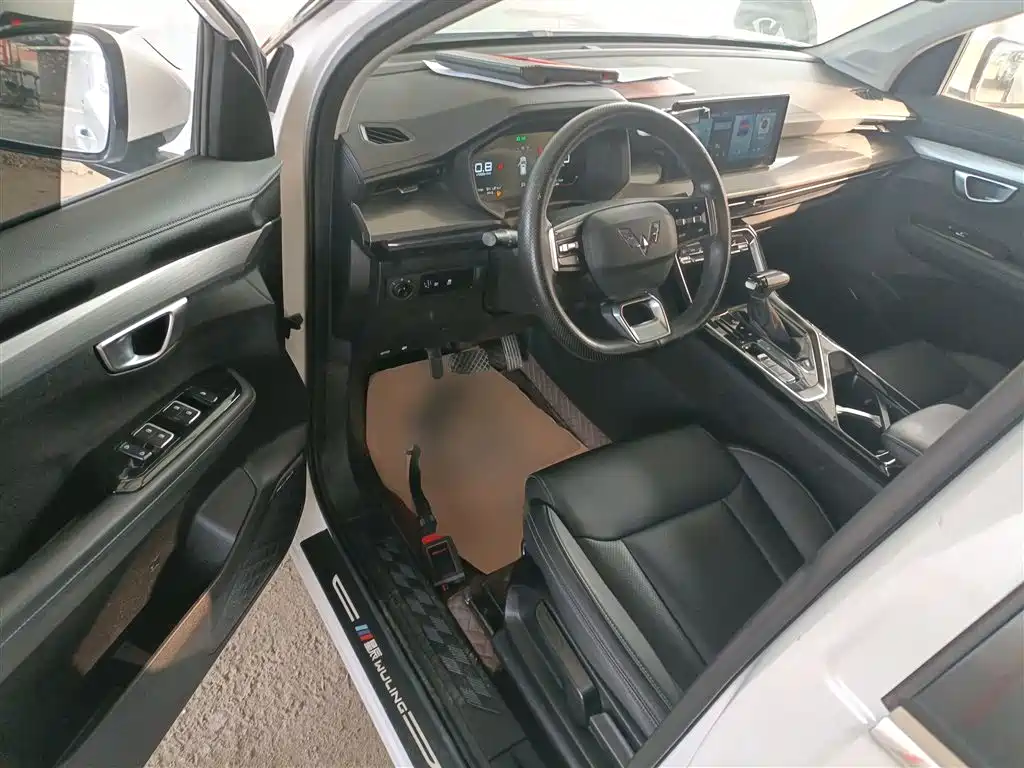 Wuling Motors Wuling Xingchen 2022 2021 1.5T CVT Starlight Edition