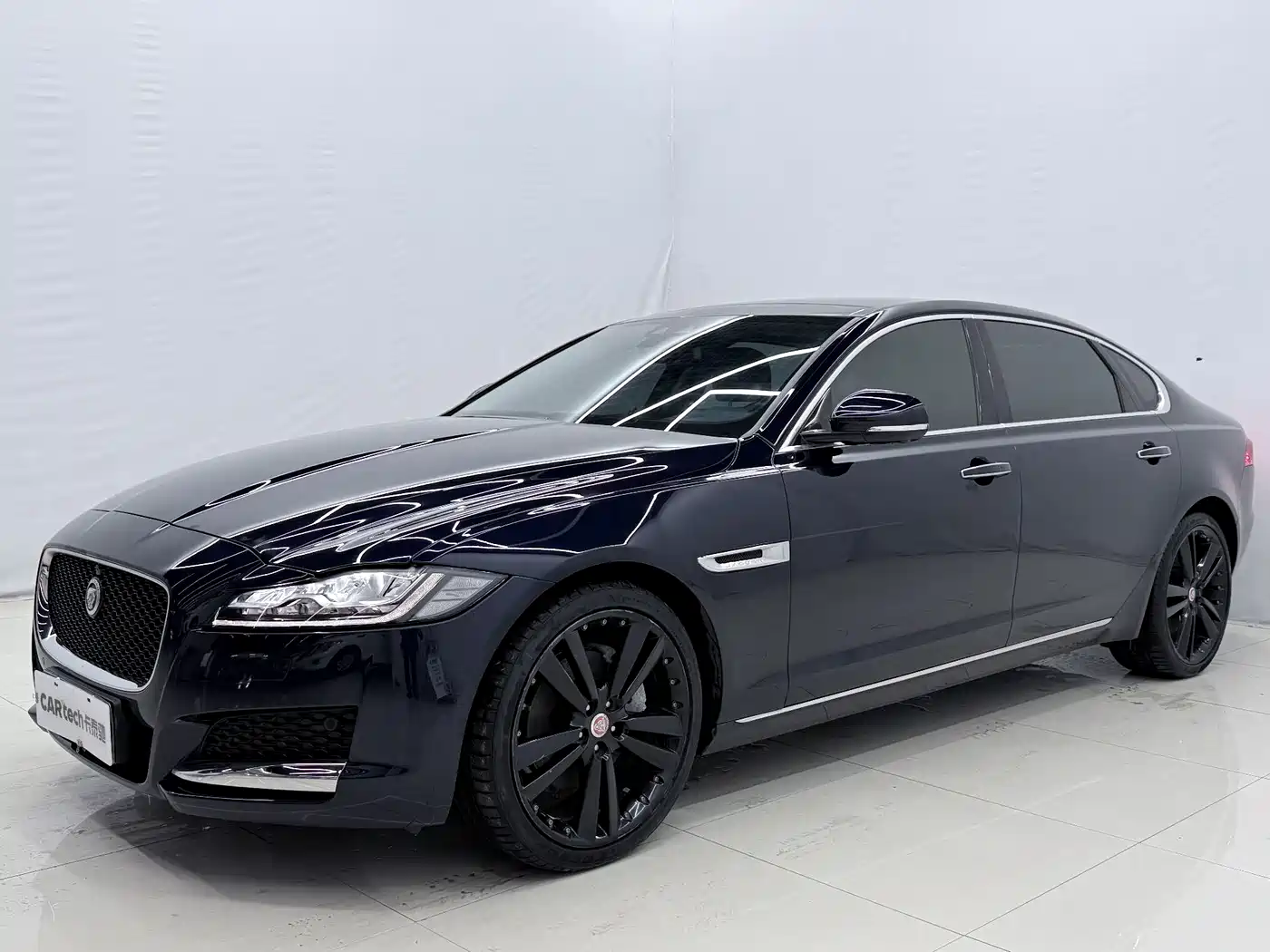 Jaguar XFL 2021 XFL 2.0T P250 AWD Gloss Black Sport Edition