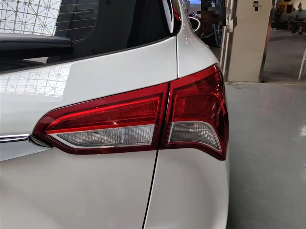 Buick Envision Plus 2019 28T AWD Elite Model China VI фото 8