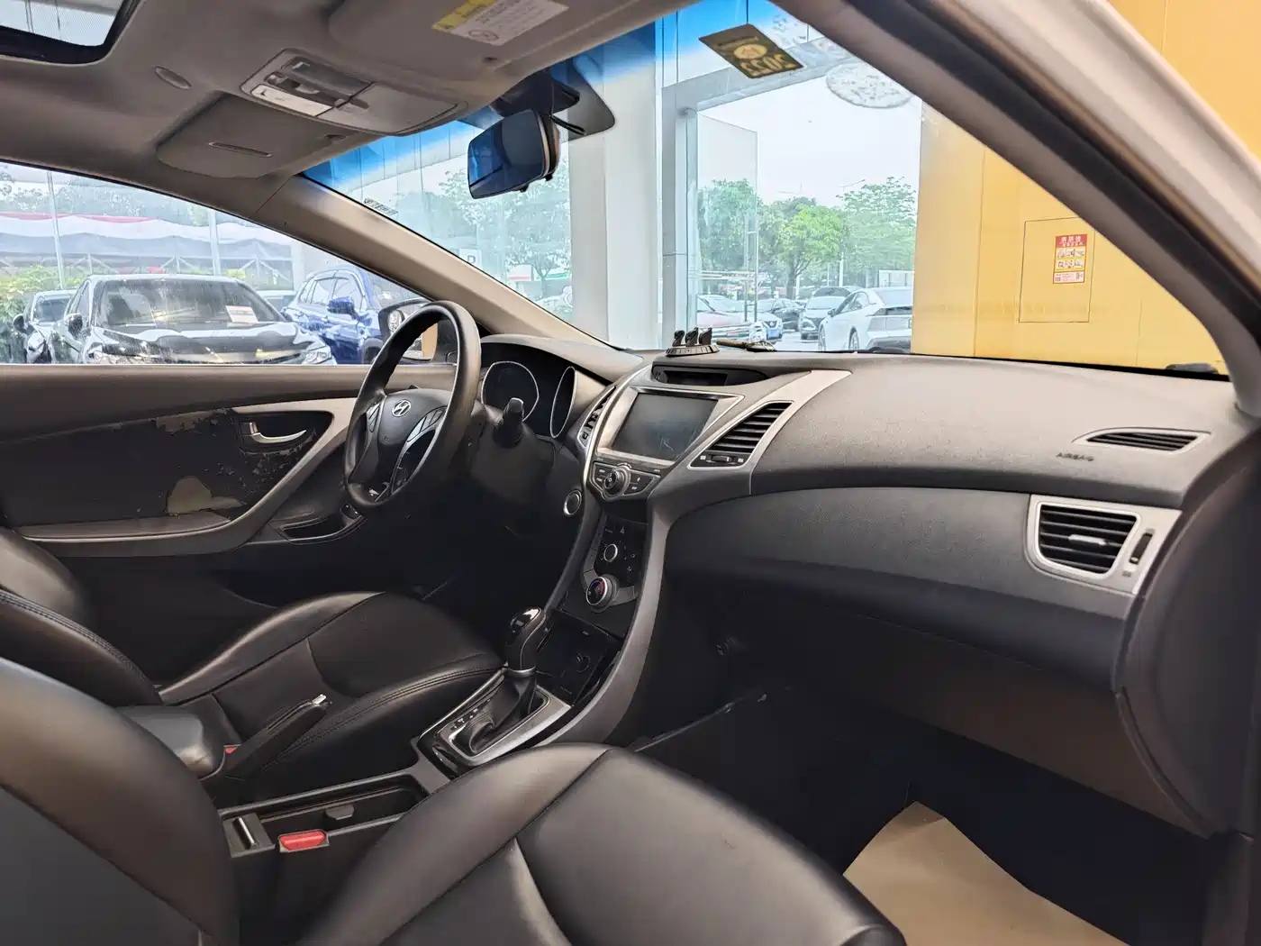 Hyundai Langdong 2016 1.6L Automatic Premium Edition фото 30