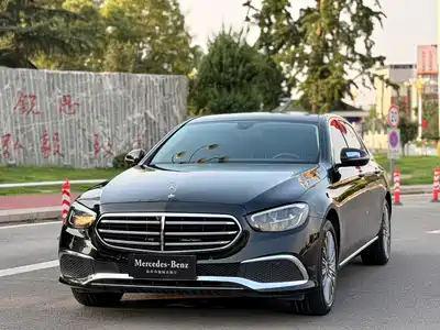 Mercedes-Benz E