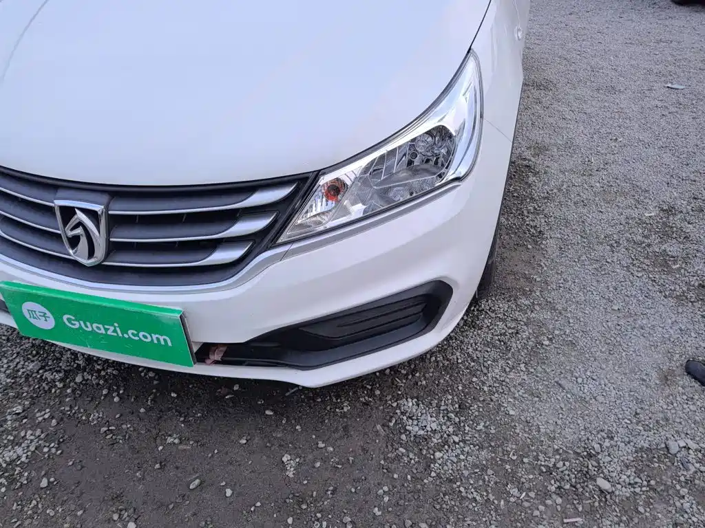 Baojun 310 2021 2020 1.2L Manual Value Edition