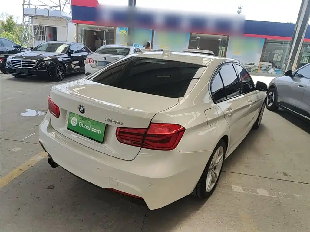 BMW 3 Series 2017 320i M Sport фото 7