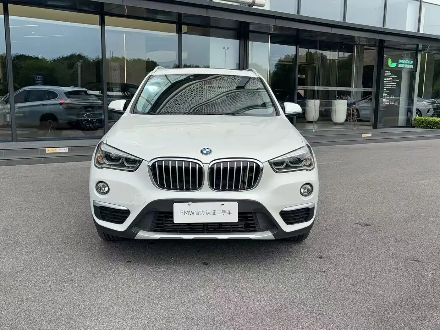 BMW X1 2019 sDrive18Li Premium Model фото 6