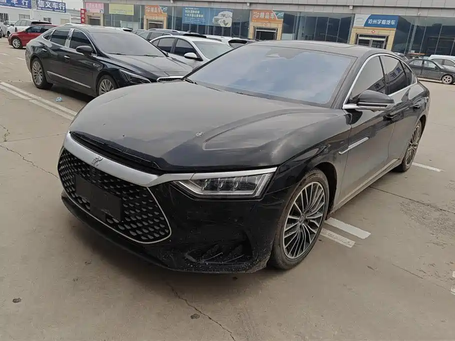 BYD Han 2023 DM-i Champion Edition 121KM Prestige