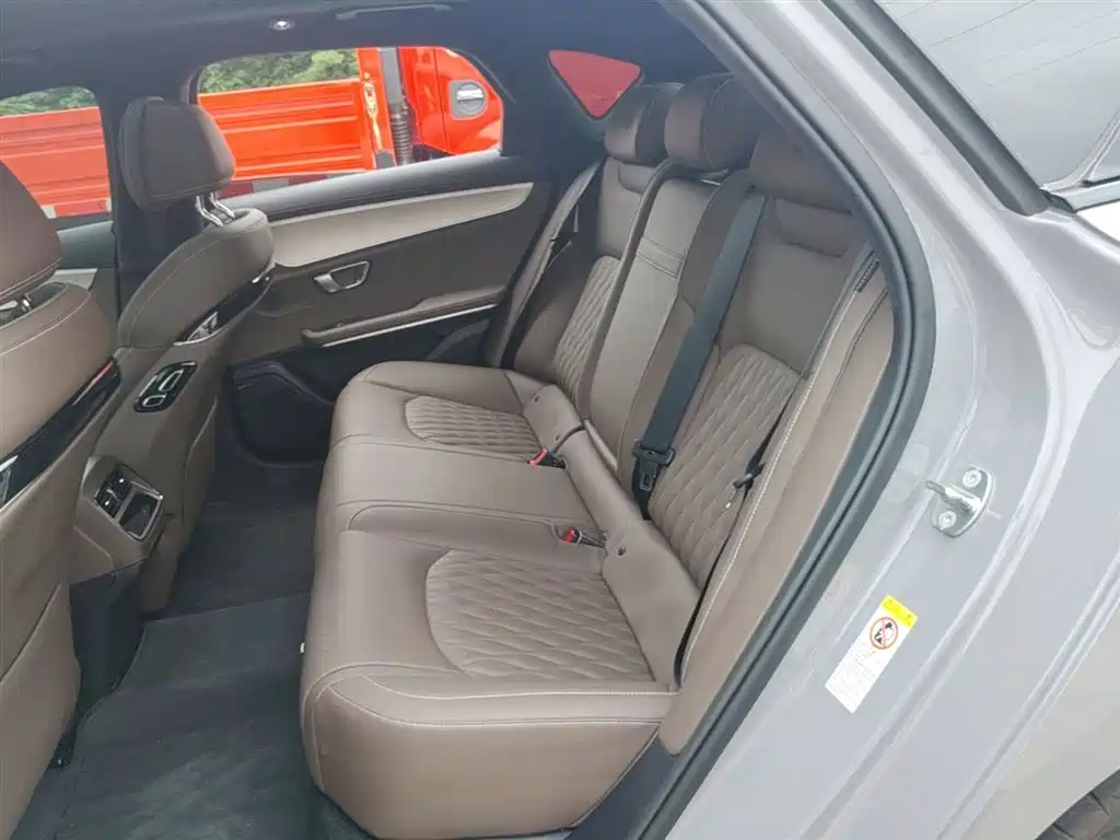 BYD Han 2025 Model EV 605KM Premium Version фото 17