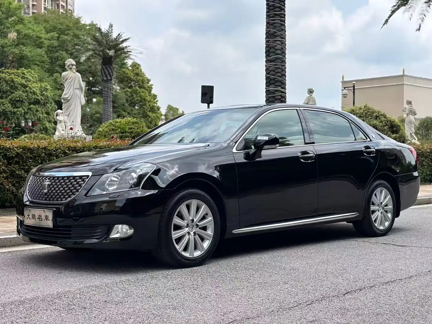 Toyota Crown 2011 2.5L Royal Leather Sunroof Special Edition