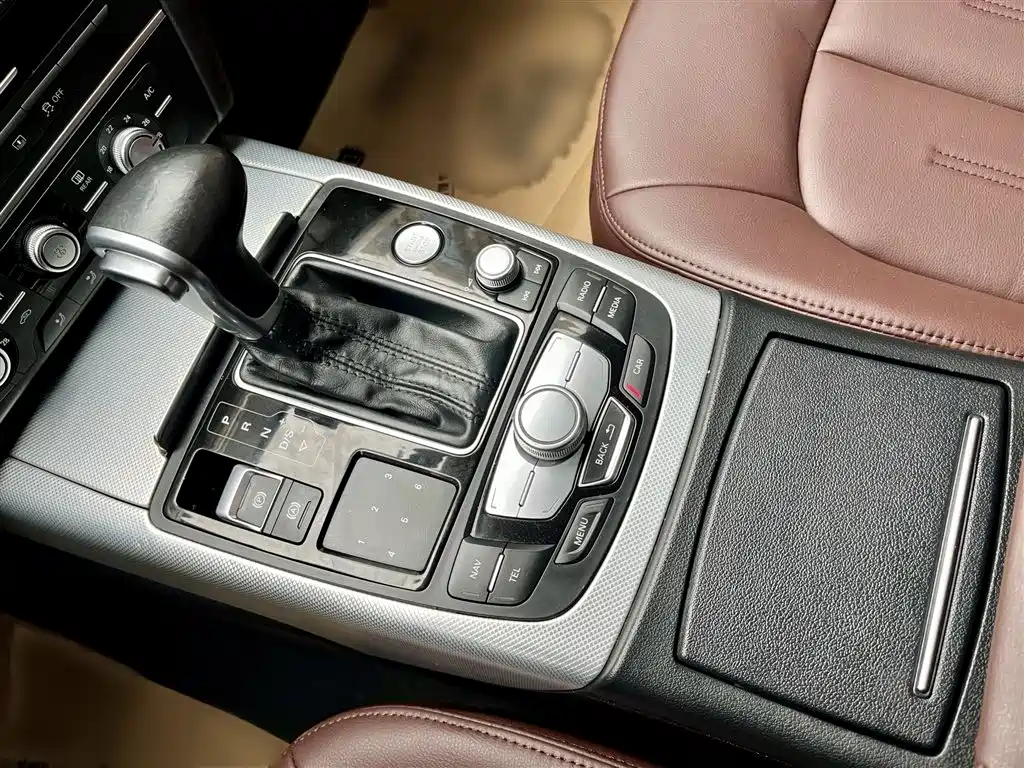 Audi A6L 2014 30 FSI Technology фото 6