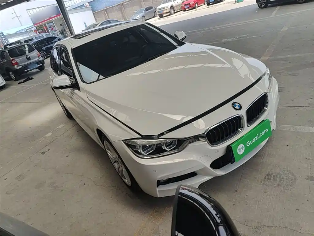 BMW 3 Series 2017 320i M Sport фото 4