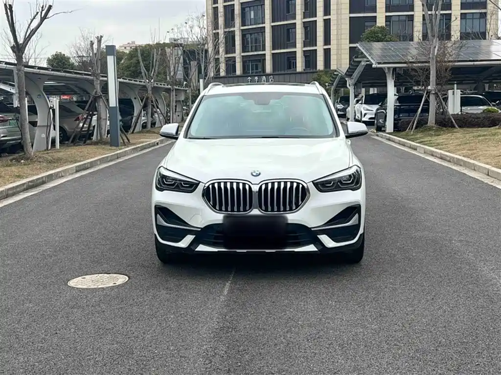 BMW X1 2021 sDrive20Li Exclusive фото 23
