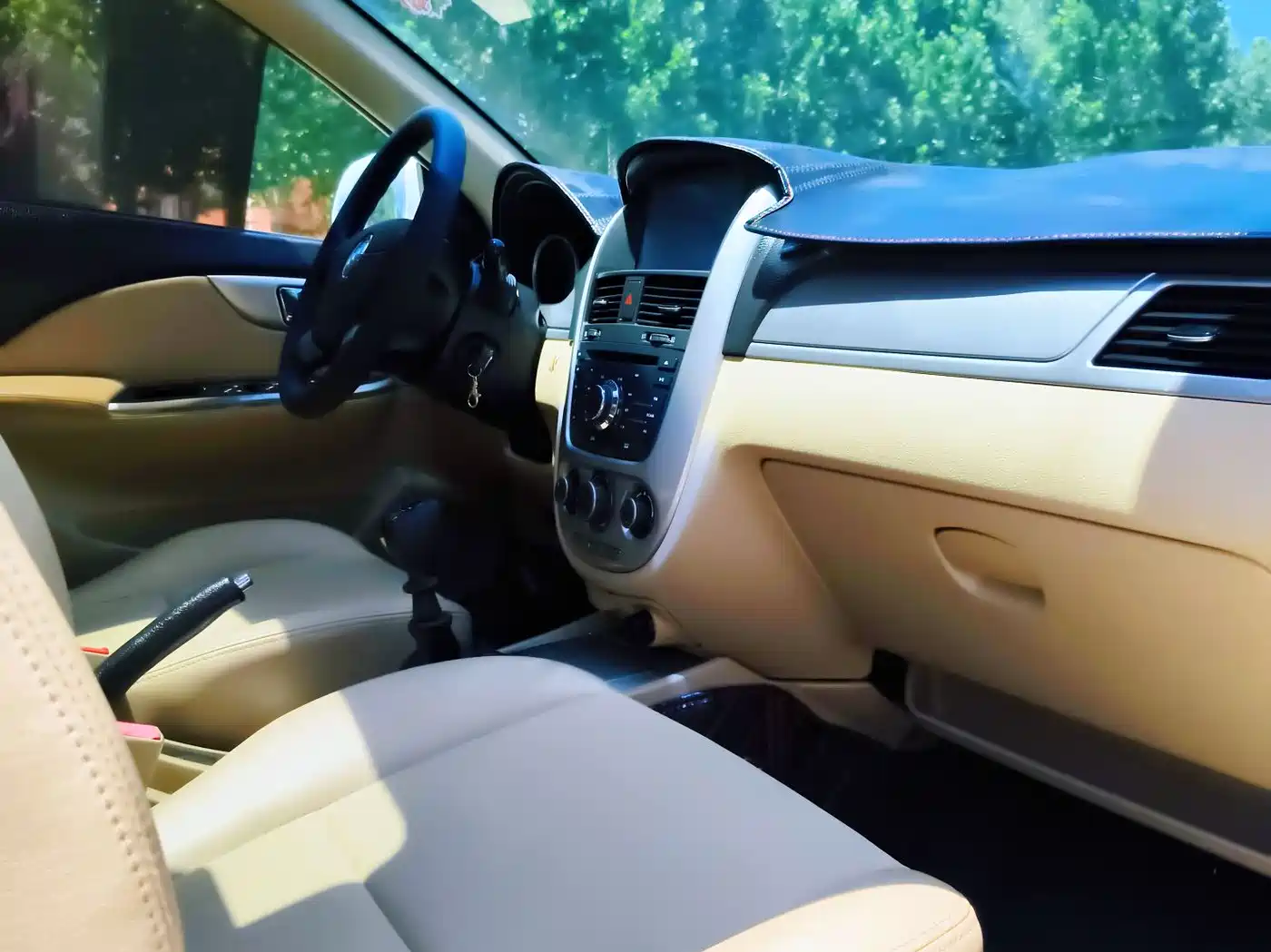 Buick Excelle 2013 1.5L Manual Classic Edition фото 20