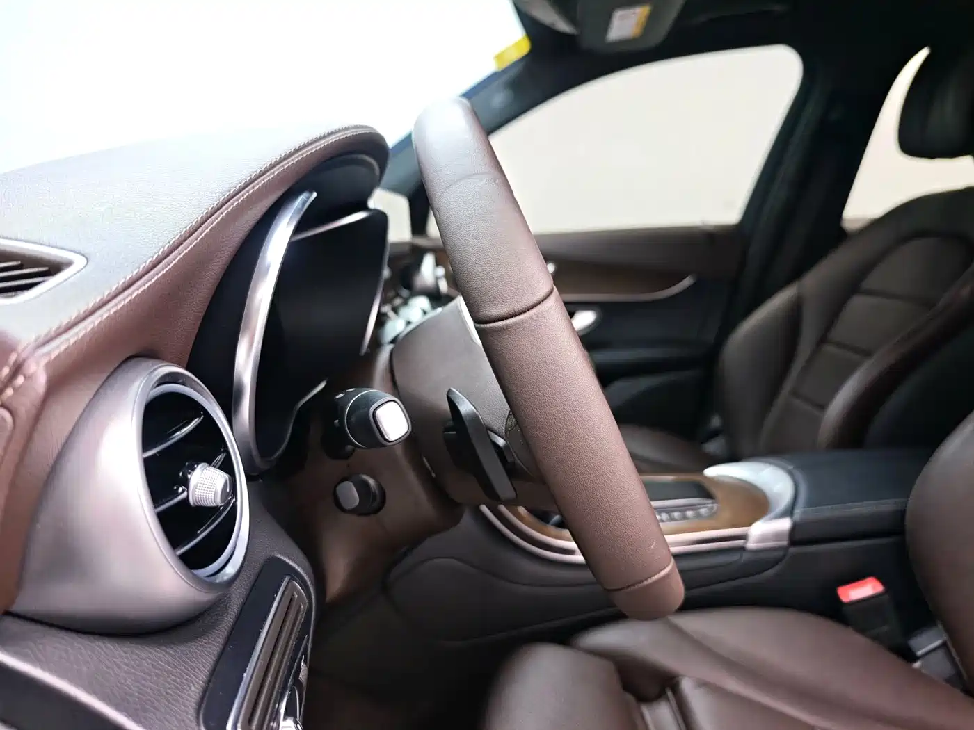 Mercedes-Benz GLC 2022 Model GLC 300 L 4MATIC Dynamic Edition фото 5