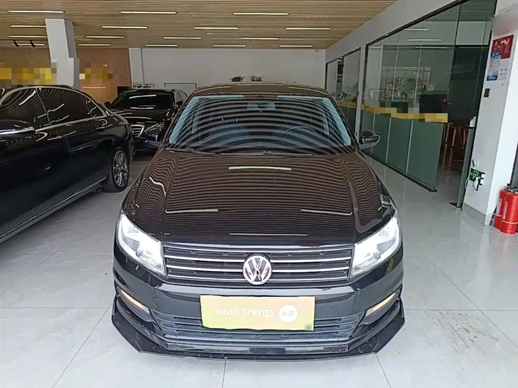 Volkswagen Santana 2016 1.6L Automatic Comfort Edition фото 3