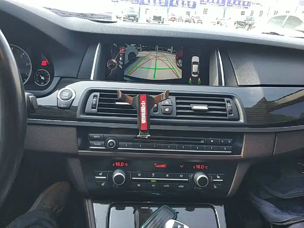 BMW 5 Series 2017 525Li Luxury Design Package фото 13