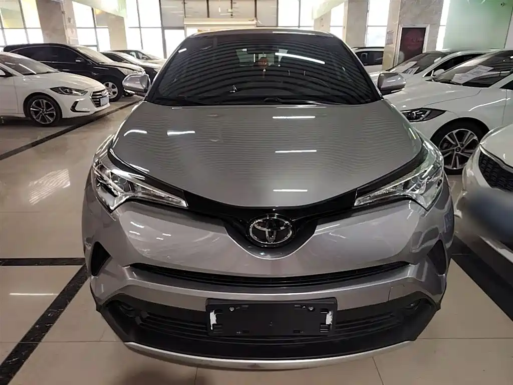 Toyota IZOA 2020 2.0L Yi Xiang Edition фото 3